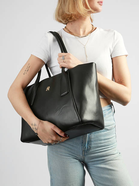 Shoulder Bag Th Essential Tommy hilfiger Black th essential AW18374 other view 1