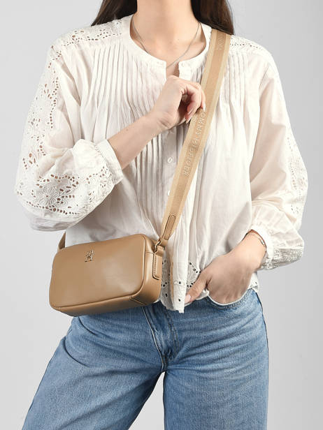 Shoulder Bag Th Essential Polyurethane Tommy hilfiger Beige th essential AW18370 other view 1